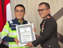 Direktur PT MDA Terima Penghargaan Polres Luwu atas Dukungan Pelayanan kepada Masyarakat